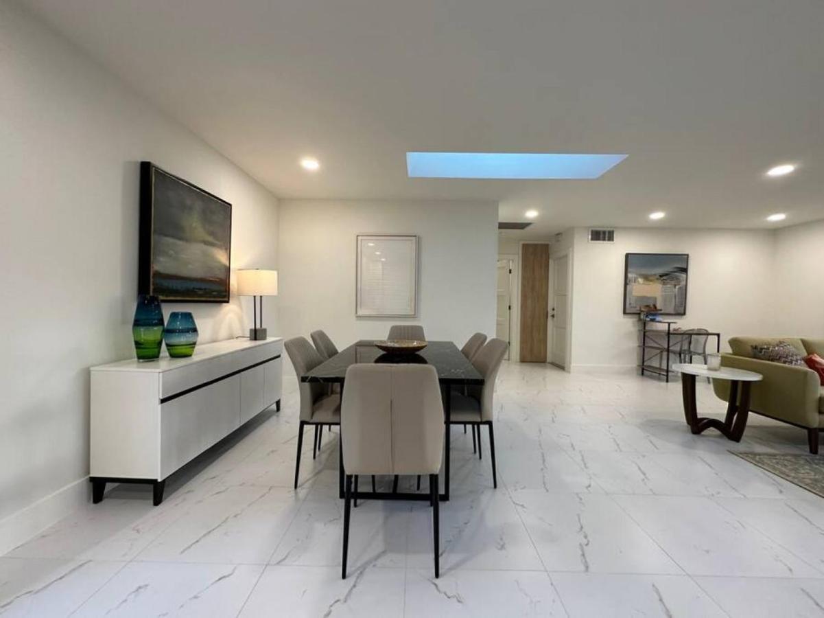 The Sun House - 3 Bed, 2 Bath, Private Pool, Fire Pit, Huge Backyard Fort Lauderdale