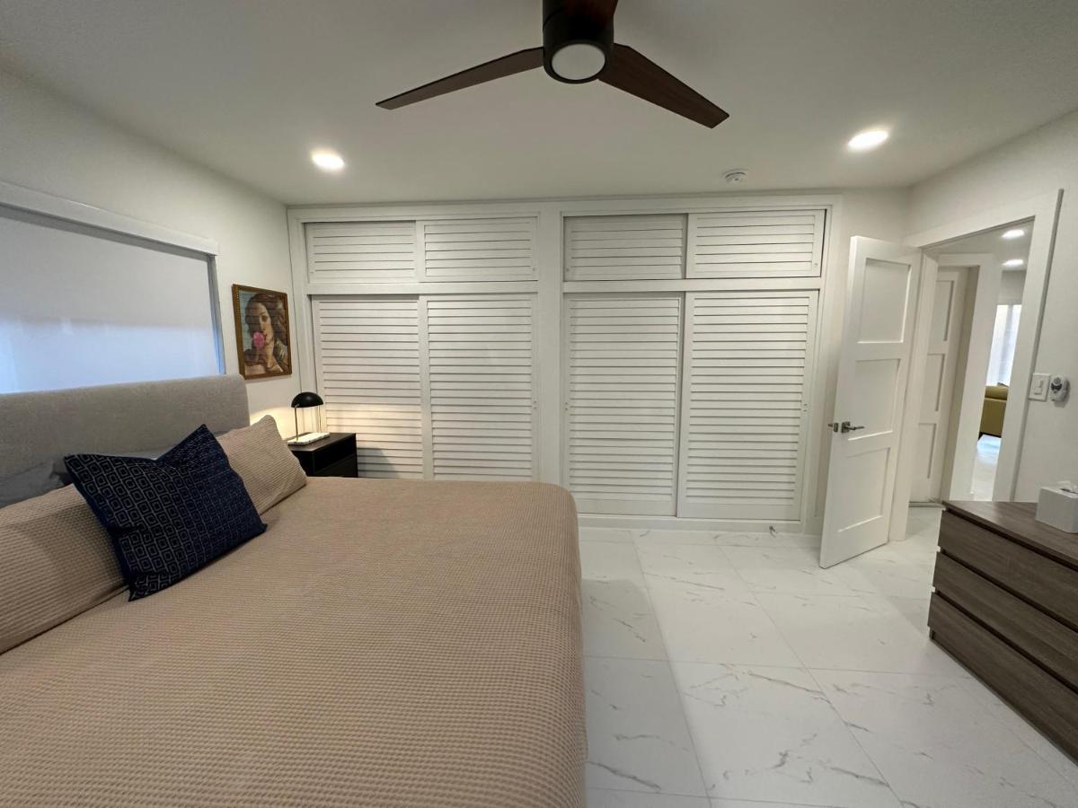 The Sun House - 3 Bed, 2 Bath, Private Pool, Fire Pit, Huge Backyard *